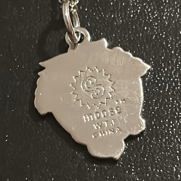 Shopkins Strawberry Kiss Necklace 18” Silver Tone Over Brass Necklace NEW GIFT - Picture 6 of 7